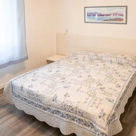 Apartment Liana Exclusive Modern Mv16